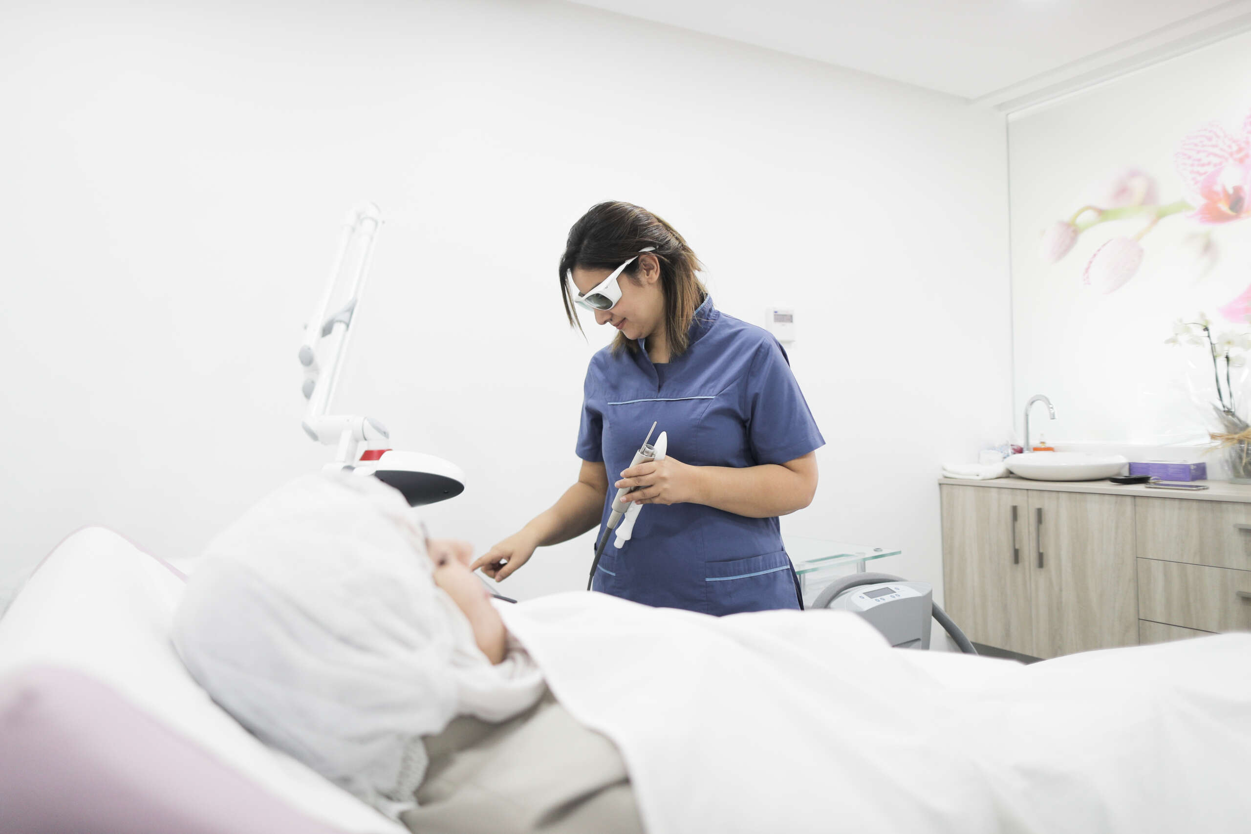 Évaluation préopératoire personnalisée en chirurgie esthétique à Marrakech